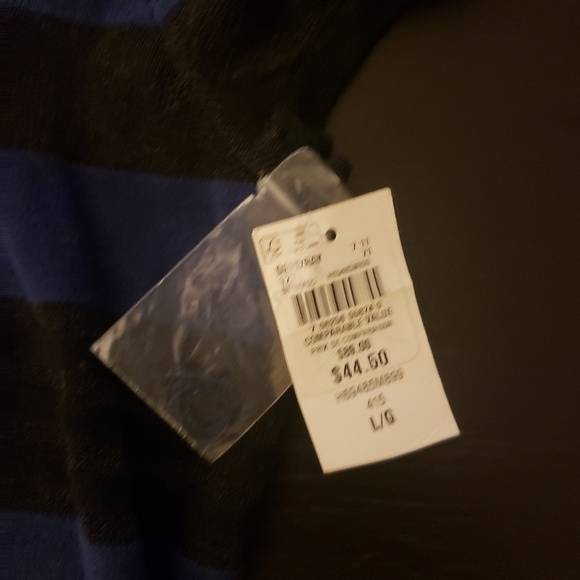 INC  size large top - Picture 3 of 4